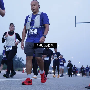 Runner Photo 7346432