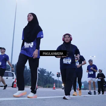 Runner Photo 7346439