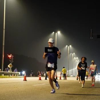 Runner Photo 7346484