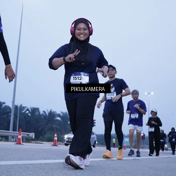 Runner Photo 7346533
