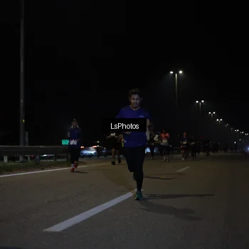 Runner Photo 7346550
