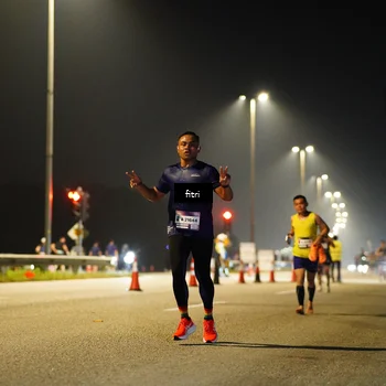 Runner Photo 7346590