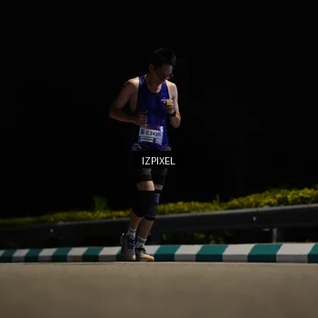 Runner Photo 7346668