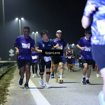 Runner Photo 7346785
