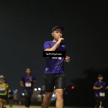 Runner Photo 7346800