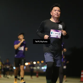 Runner Photo 7346802