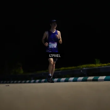 Runner Photo 7346805