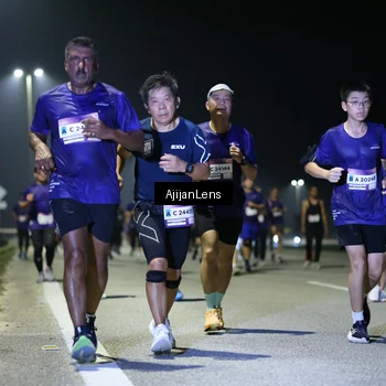 Runner Photo 7346864