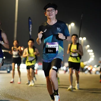 Runner Photo 7346872