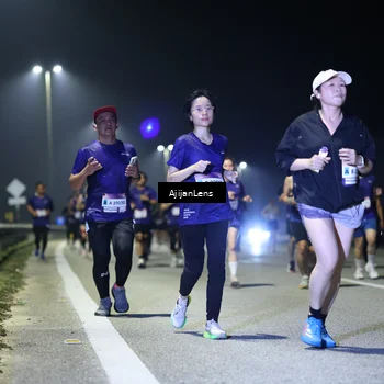Runner Photo 7346875