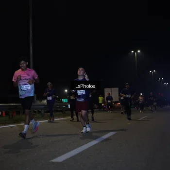 Runner Photo 7346911