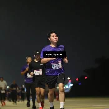 Runner Photo 7346929