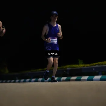Runner Photo 7346947
