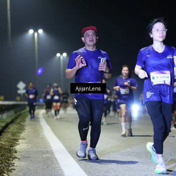 Runner Photo 7346968