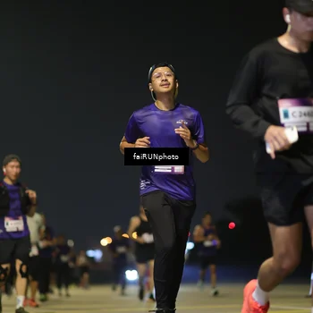 Runner Photo 7346986