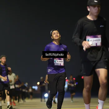 Runner Photo 7346991