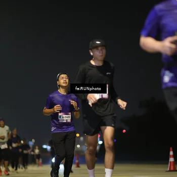 Runner Photo 7347004