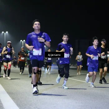 Runner Photo 7347011