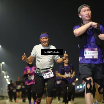 Runner Photo 7347023