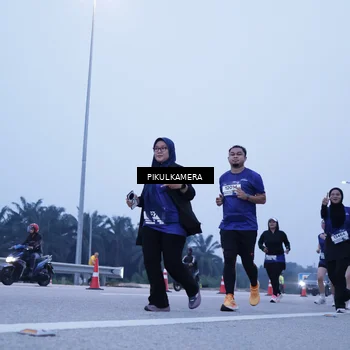 Runner Photo 7347030