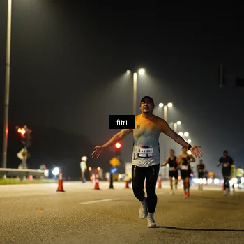 Runner Photo 7347040