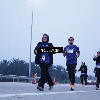Runner Photo 7347091