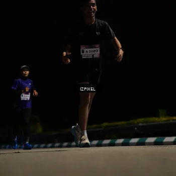 Runner Photo 7347105