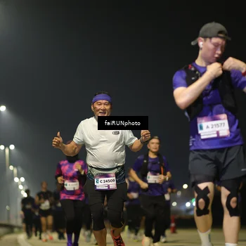Runner Photo 7347113