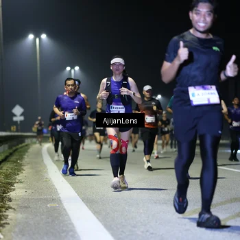 Runner Photo 7347117