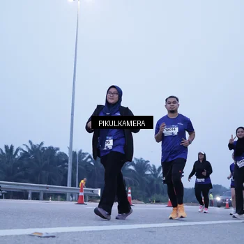 Runner Photo 7347130