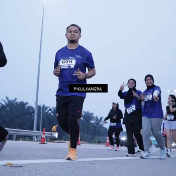 Runner Photo 7347179