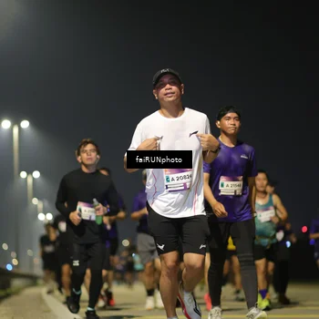 Runner Photo 7347201