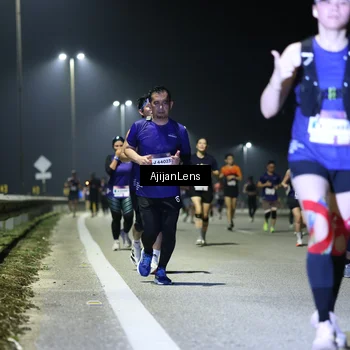 Runner Photo 7347256