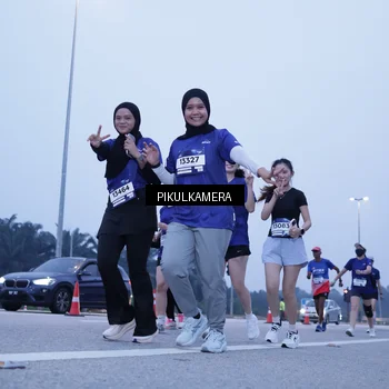 Runner Photo 7347297