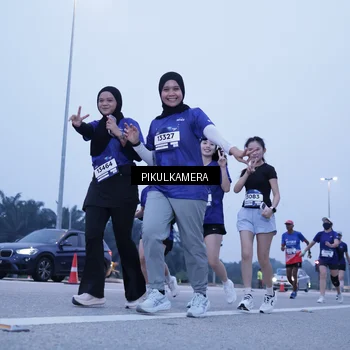 Runner Photo 7347305