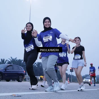 Runner Photo 7347308