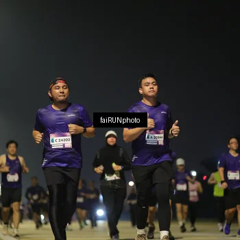 Runner Photo 7347324