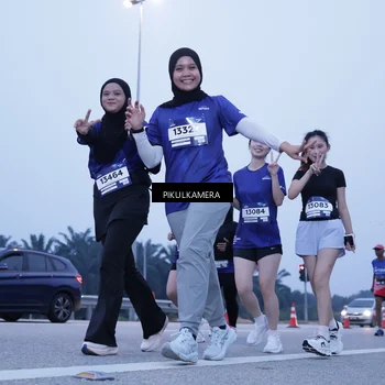 Runner Photo 7347342