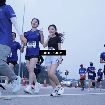 Runner Photo 7347349