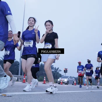 Runner Photo 7347368