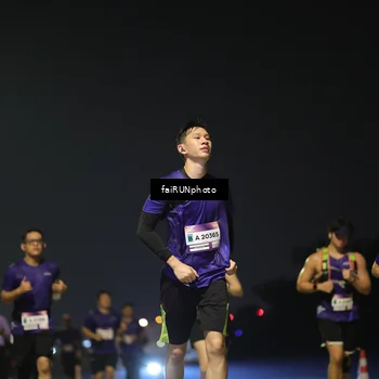 Runner Photo 7347385