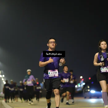 Runner Photo 7347397