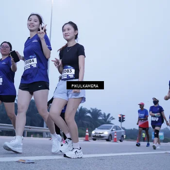 Runner Photo 7347404