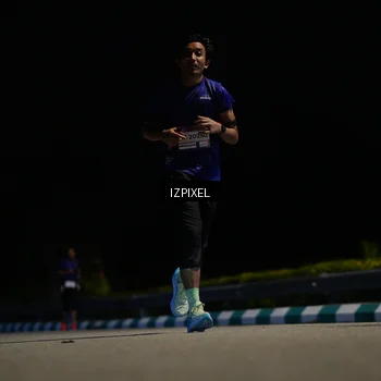 Runner Photo 7347518