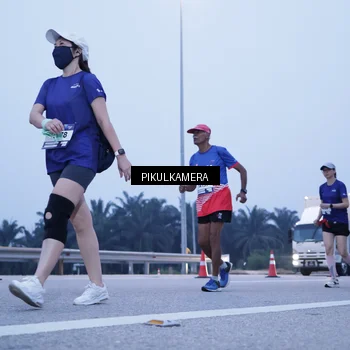 Runner Photo 7347532