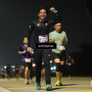 Runner Photo 7347535
