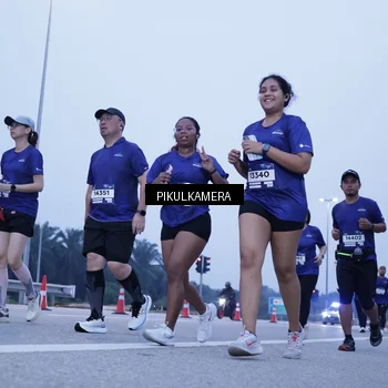 Runner Photo 7347568