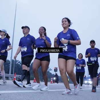 Runner Photo 7347596