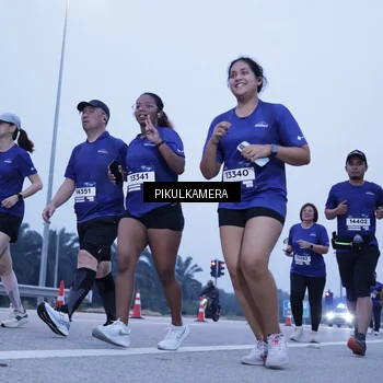 Runner Photo 7347600