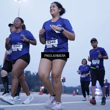 Runner Photo 7347642